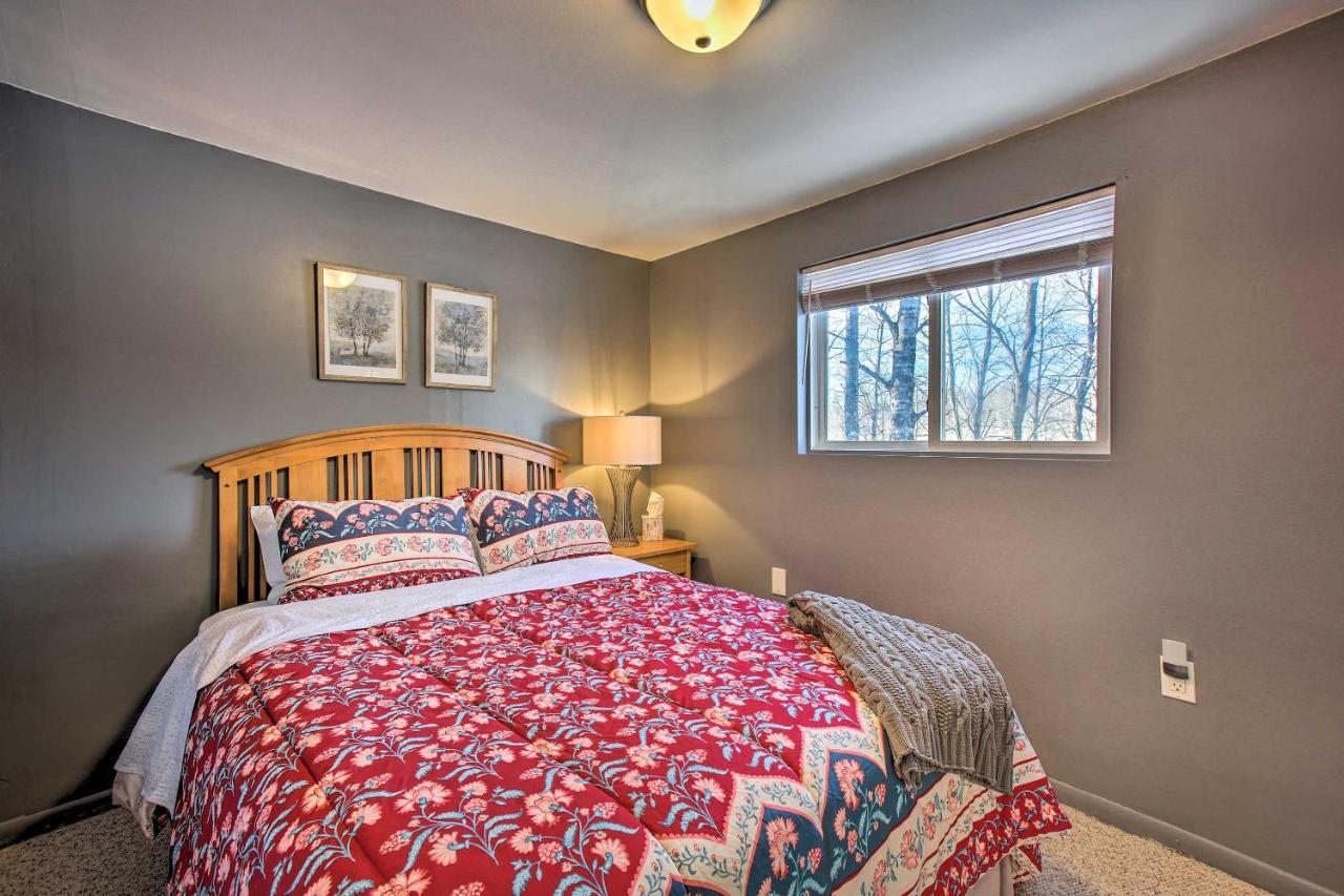 Lakes Of The North Home On Snowmobile And Atv Trail! Mancelona Bagian luar foto