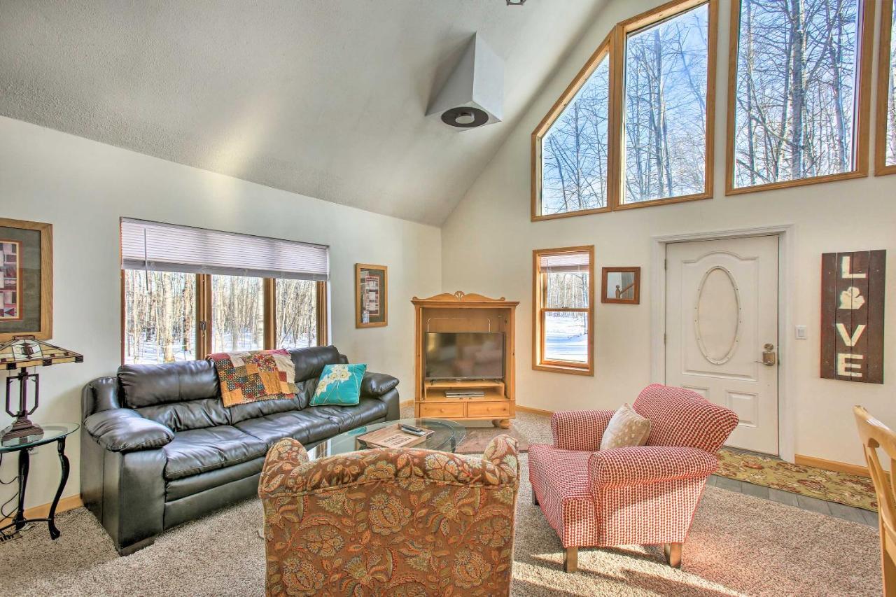 Lakes Of The North Home On Snowmobile And Atv Trail! Mancelona Bagian luar foto