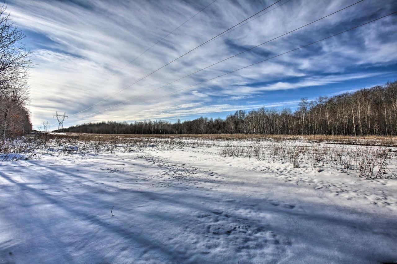 Lakes Of The North Home On Snowmobile And Atv Trail! Mancelona Bagian luar foto